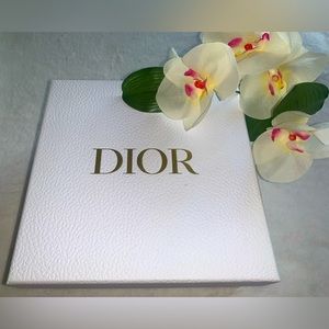Brand New| Dior Empty Gift Box!